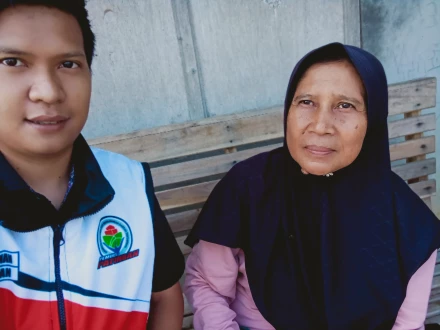 Ibu ati Rohayati RT.04