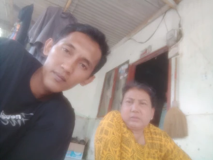 Ujang p