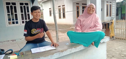 Ibu. May Marni Suwartini RT.04